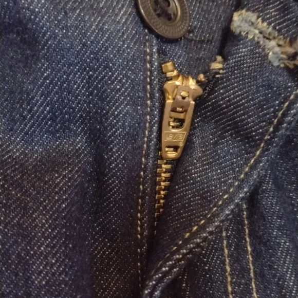Levi's Jeans - Picture 8 of 16